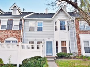 25 Goodwin Dr, North Brunswick, NJ 08902