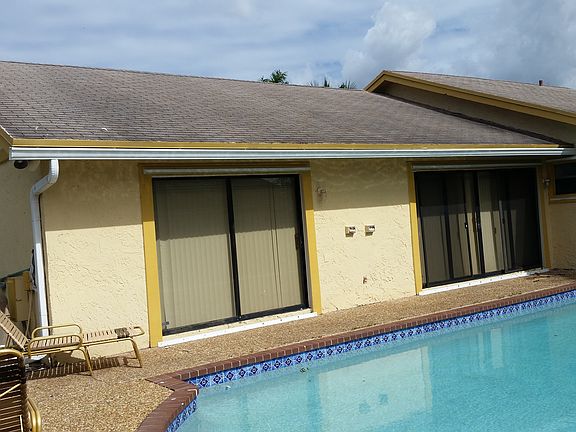 3rd image of 8560 NW 51st Ct