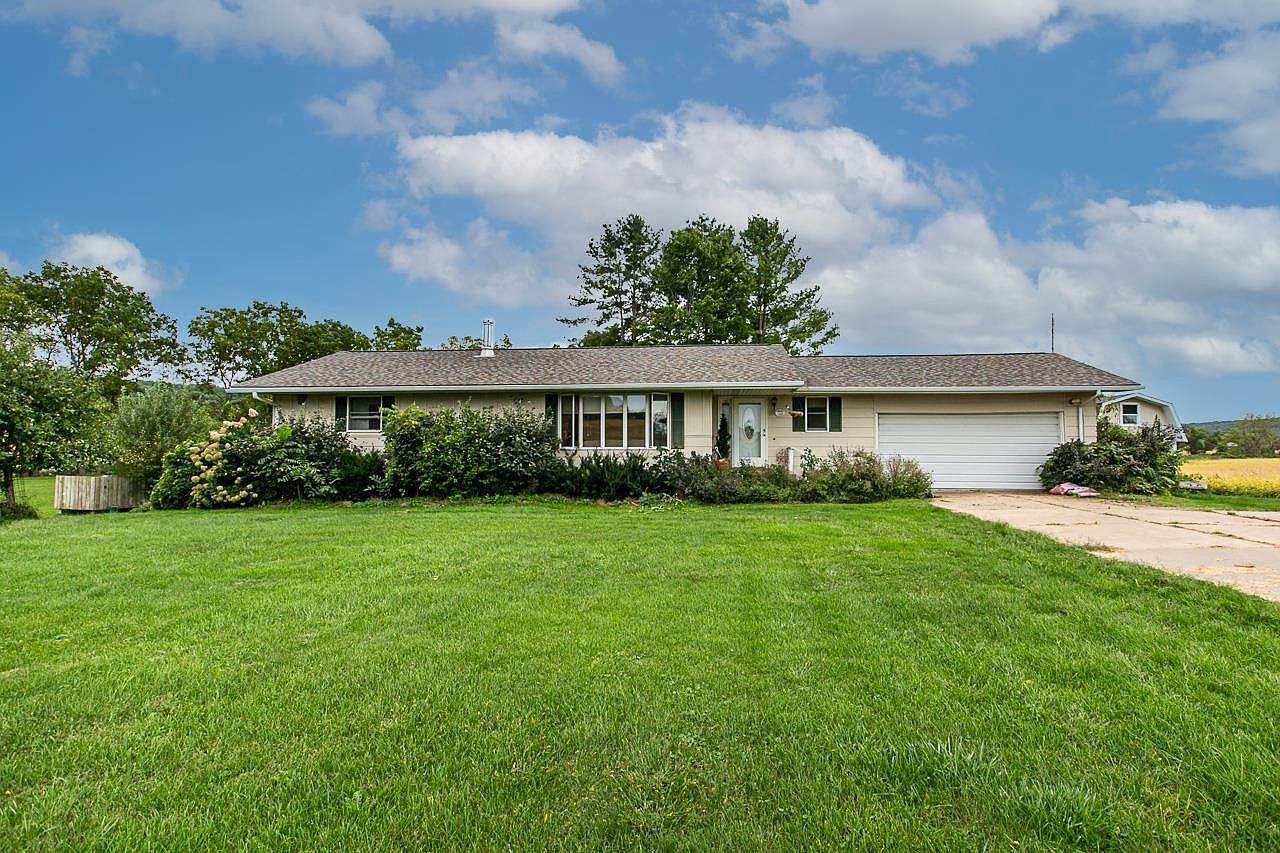 2463 W Pash Rd, Hanover, IL 61041 Zillow
