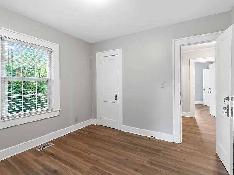 120 Woodale Dr — Photo 19