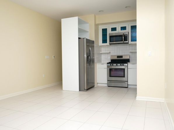 142 Beach 96th St #1G