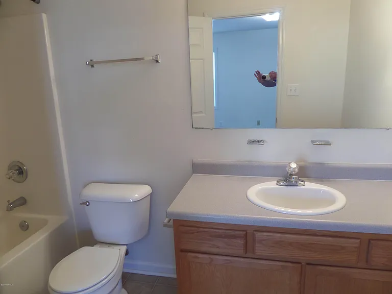 401 Sumrell Way — Photo 14