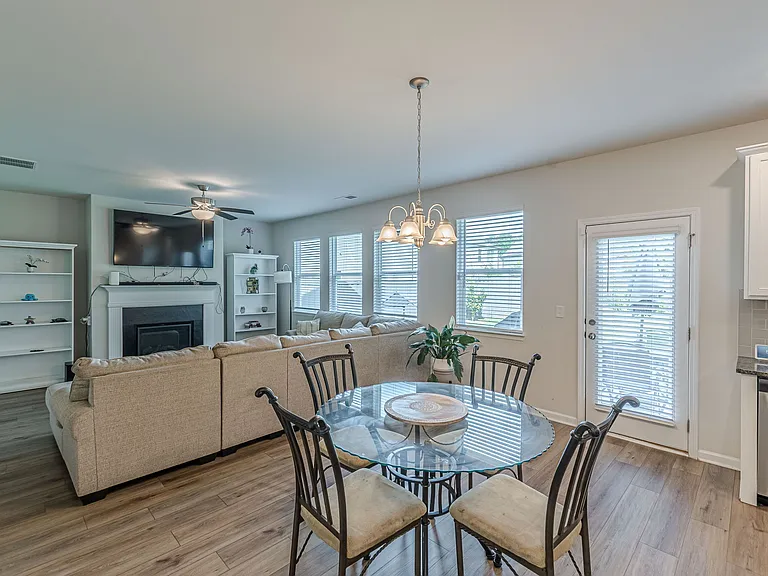 4055 Ethans Cove Dr — Photo 12
