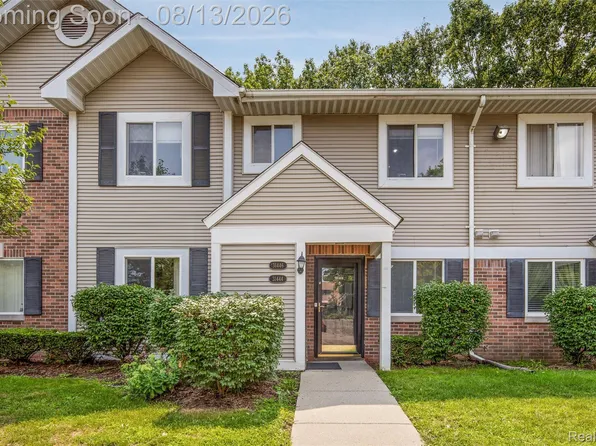 31444 Orchard Crk, Farmington, MI 48334