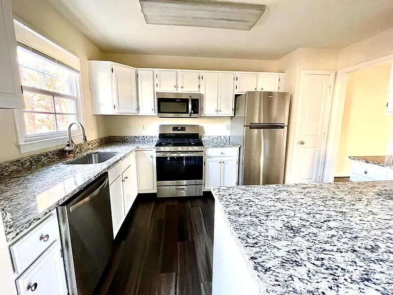 5833 Watermark Cir — Photo 3