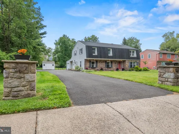 228 Lenape Dr, North Wales, PA 19454