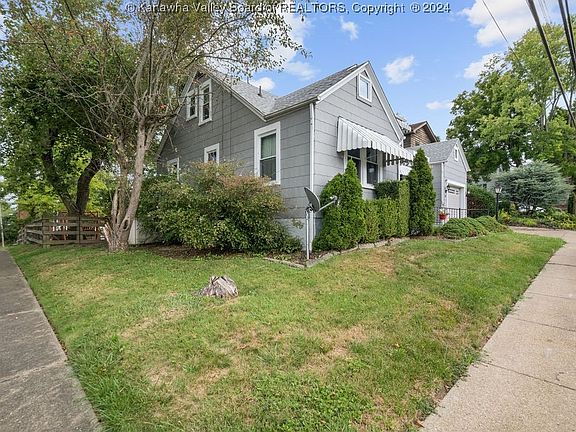 3rd image of 200 Henson Ave