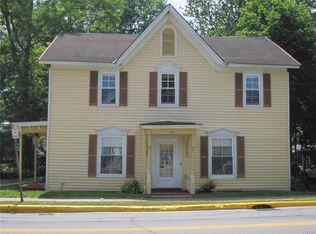 22 Utica St, Clinton, NY 13323