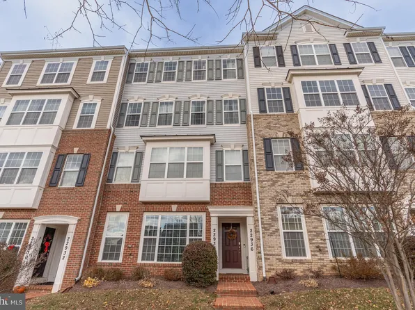 22936 Newcut Rd #2282, Clarksburg, MD 20871