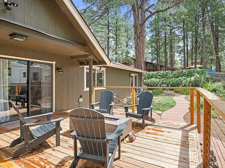 801 University Heights Dr — Photo 3