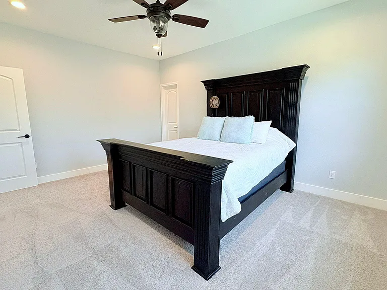 55 Ruskin Dr W — Photo 24