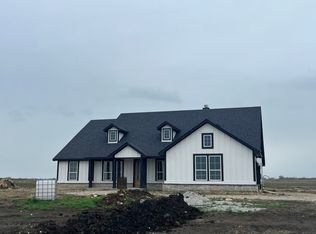 1930 County Road 200 Cir, Valley View, TX 76272