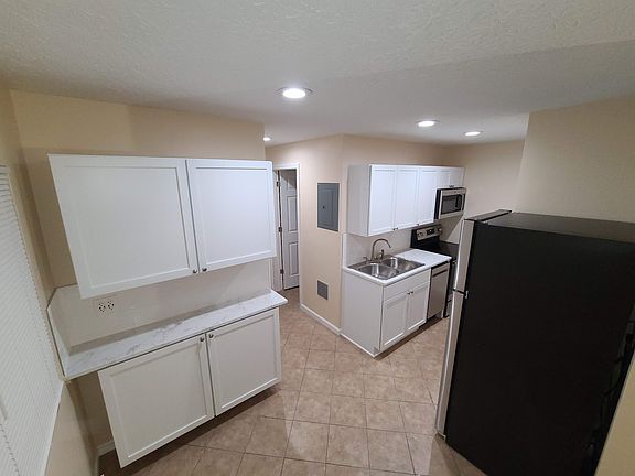 5th image of 3 Hampshire Ct APT 5