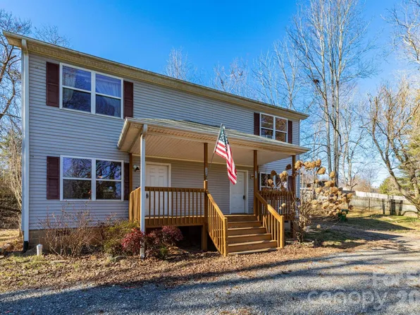 32 Rash Rd, Asheville, NC 28806