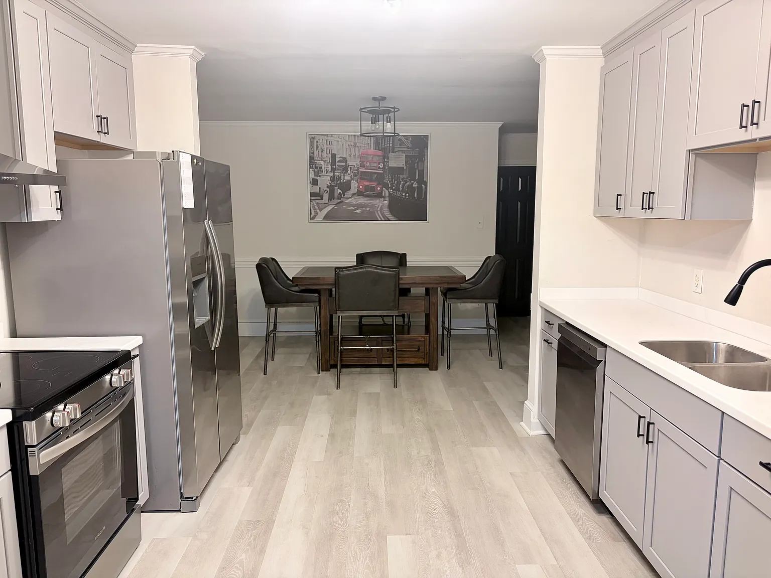 4001 W Antioch Dr — Photo 1