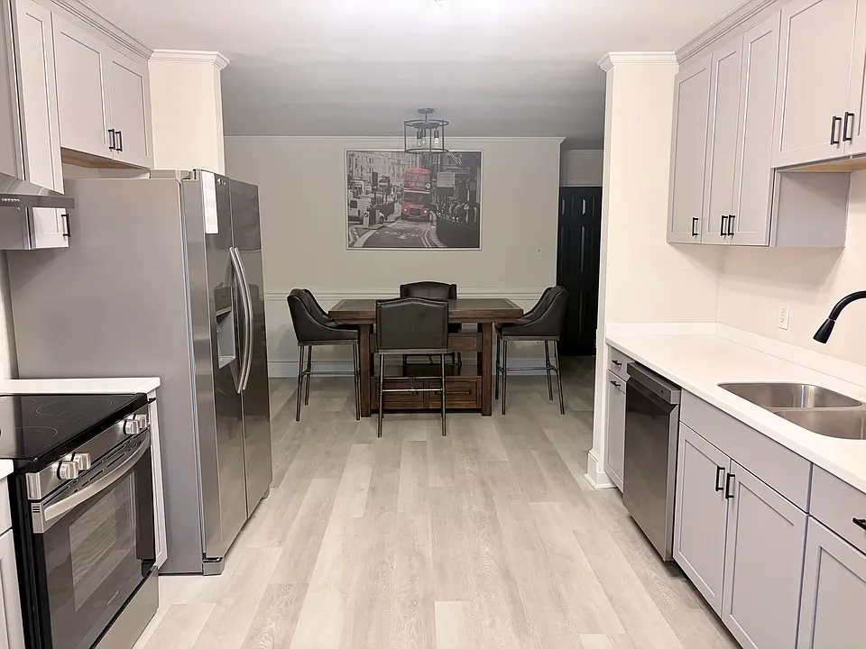 4001 W Antioch Dr