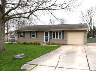 419 Priscilla Ln, Bloomington, IL