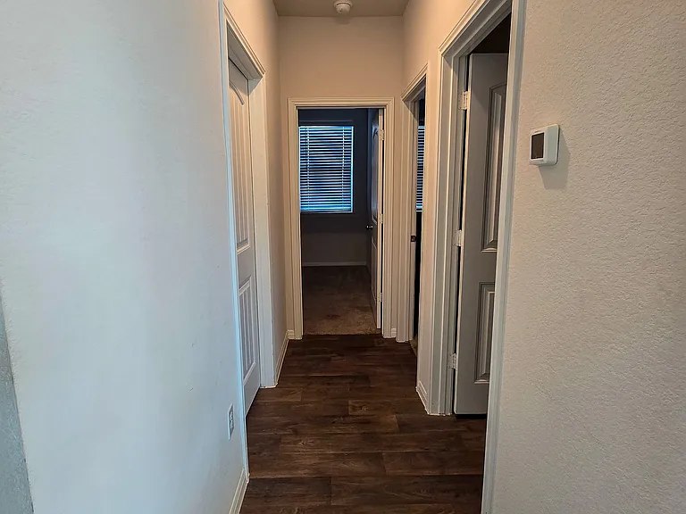 109 Brody Ln — Photo 31