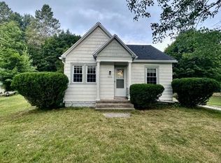 3949 Bennett St, Norton Shores, MI 49441