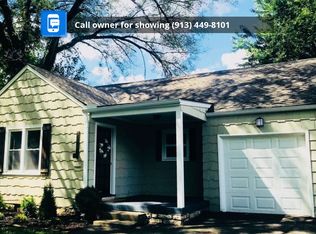 8308 Ward Parkway Pl, Kansas City, MO 64114