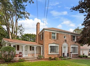 856 Oakley Ave, Elgin, IL 60123