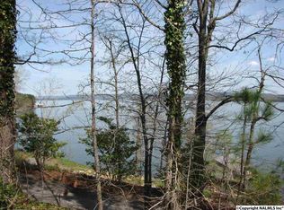 Pine Island Point, Scottsboro, AL 35769