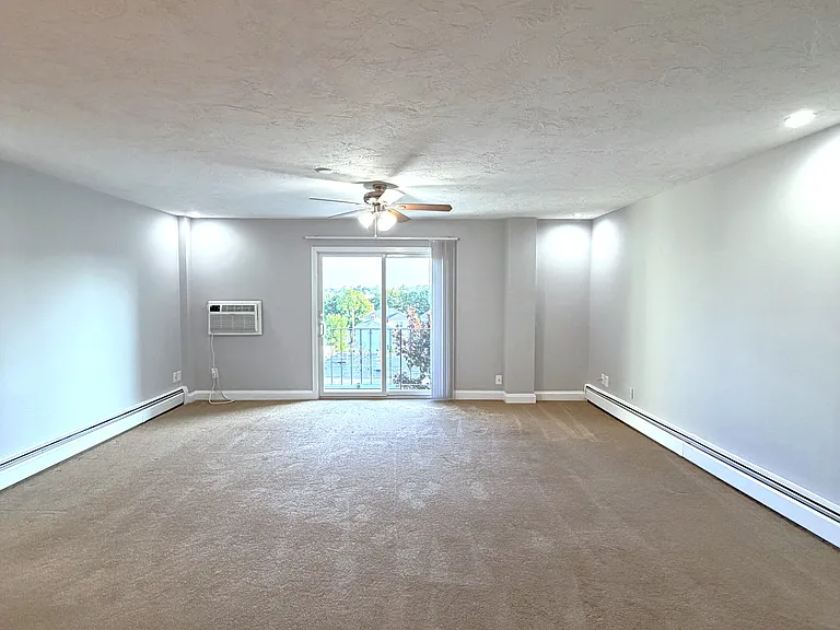 5 Edwards St #45T — Photo 3