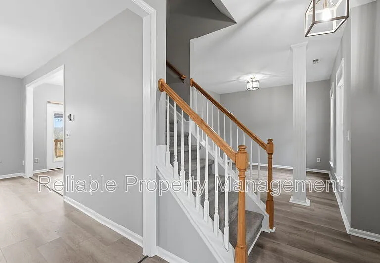 156 Haywood Ln — Photo 32