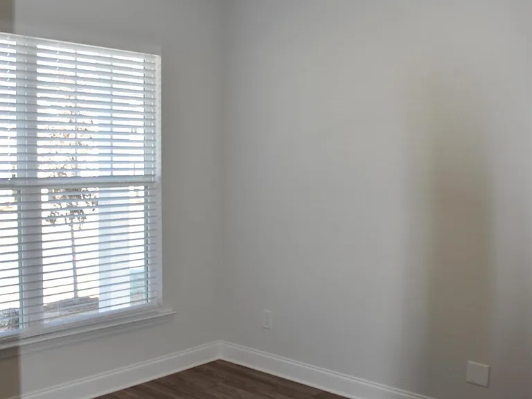 4228 Beautiful Pond Park — Photo 3