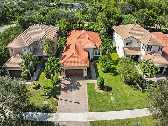 3rd image of 12411 Aviles Circle