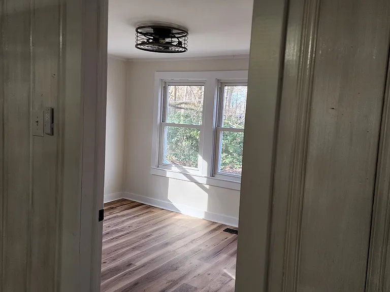 93 Deepwater Ave — Photo 18