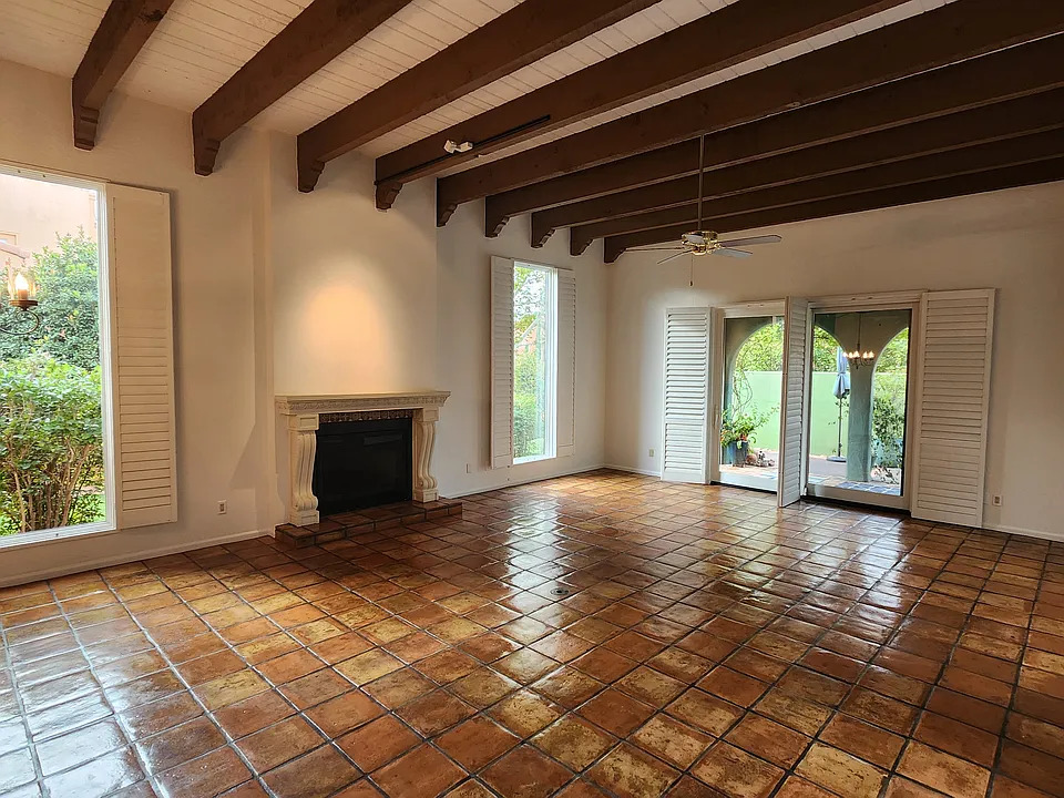 30 Rim Trail Cir