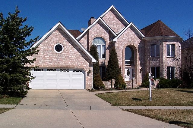 1st image of 770 Kylemore Dr