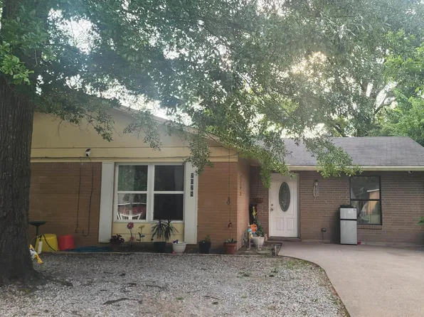 2028 Bradshaw Dr, Tyler, TX 75702