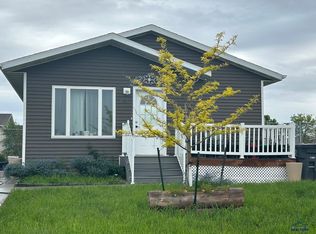 636 Shuttle Ct, Box Elder, SD 57719