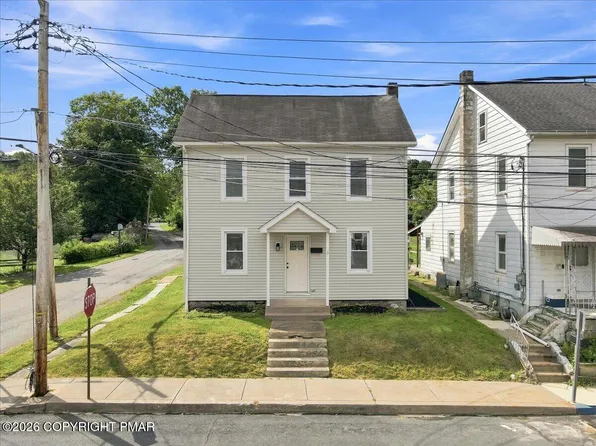 315 Blaine St, Bangor, PA 18013
