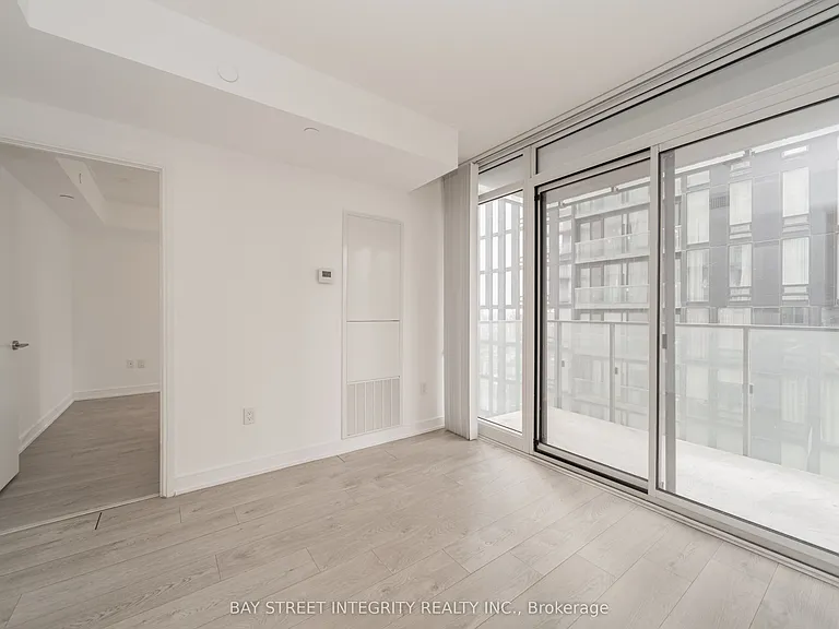 50 Wellesley St E #2801 — Photo 15