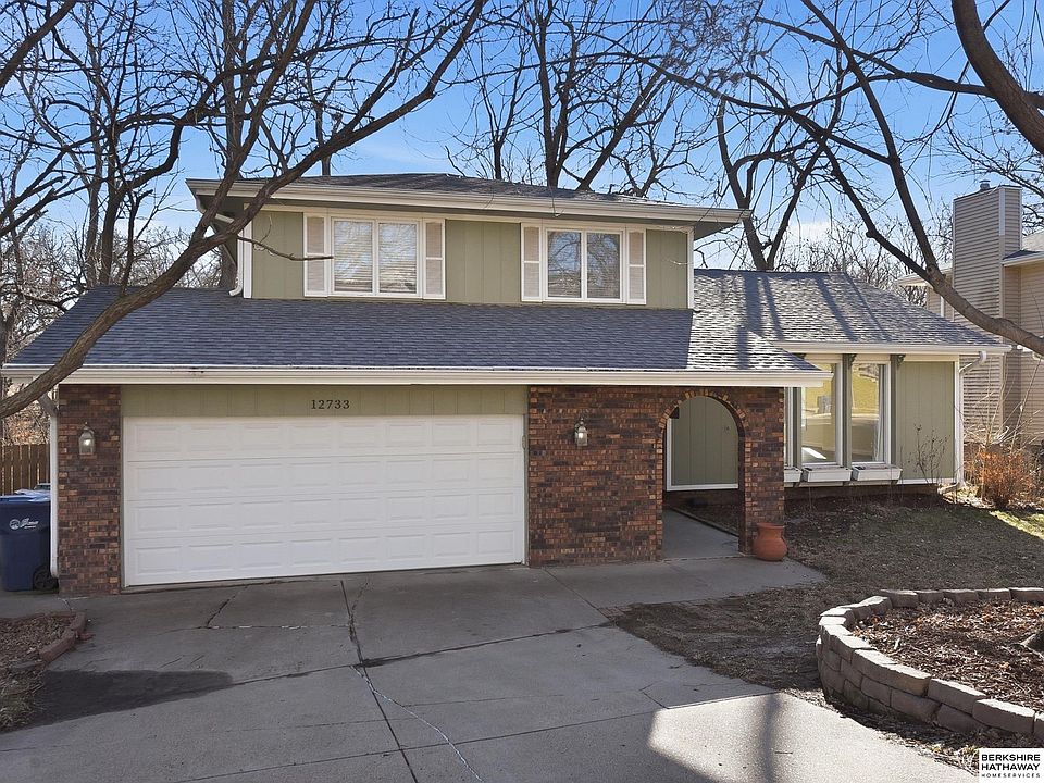 1st image of 12733 Forestdale Dr