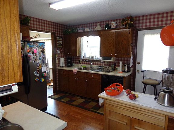 3rd image of 365 Dortch Ln