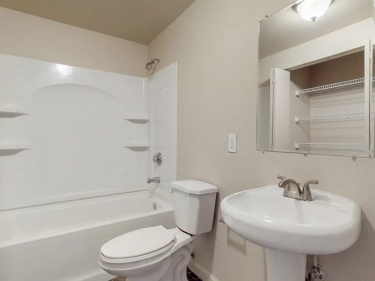 L15 Lofts — Photo 57