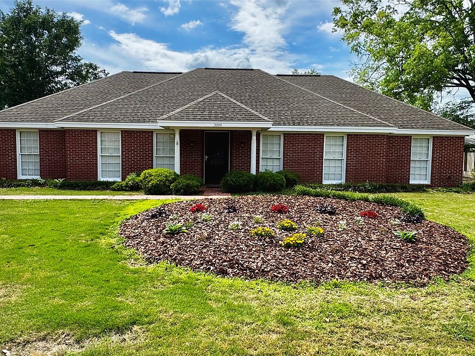 1st image of 3000 Old Farm Rd