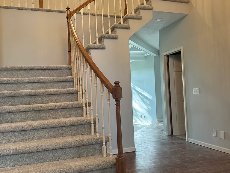 16728 Leavenworth Cir — Photo 31