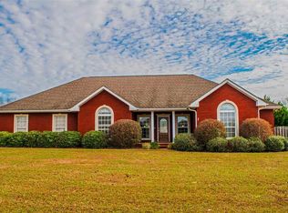 202 Broadleaf Way, Midland City, AL 36350