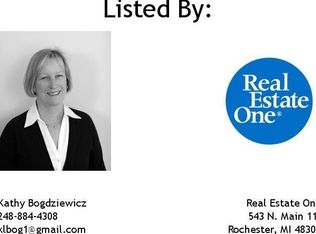 1338 Thames Dr, Rochester Hills, MI 48307