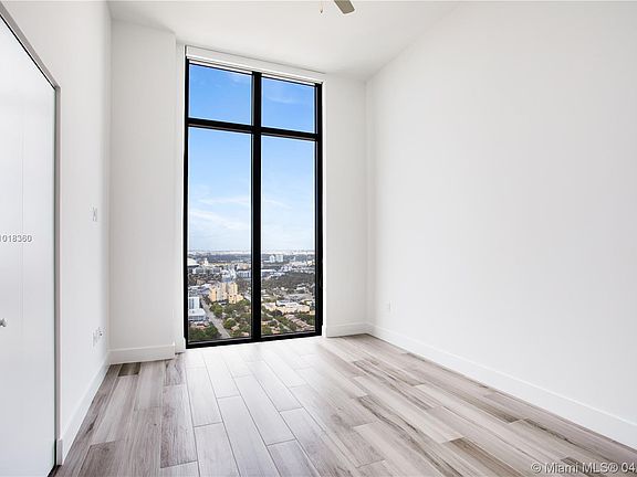 4th image of 400 NW 1st Ave #4608