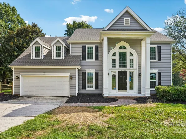 10704 Summitt Tree Ct, Charlotte, NC 28277