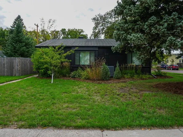1501 5th St S, Fargo, ND 58103