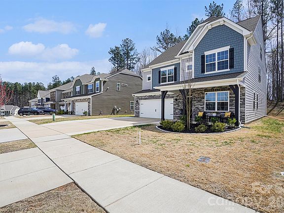 4th image of 310 Hamptons Cove Rd