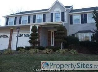 13219 Coralberry Dr, Fairfax, VA 22033