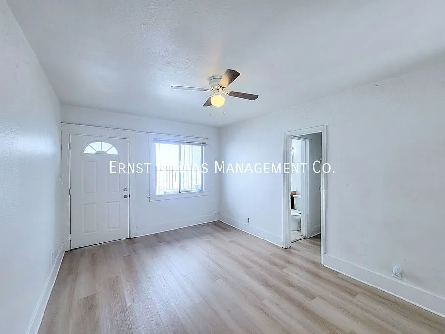 Charming 1-Bedroom Apartment in the Heart of Long Beach! — Photo 4